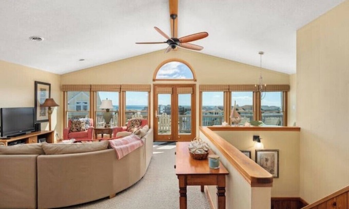 Carolina Dunes Casa | OceanSound - 500 Feet to the Ocean in Duck, NC!