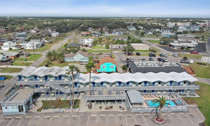 Rockport Hotel | Oceanview Penthouse King room in perfect location