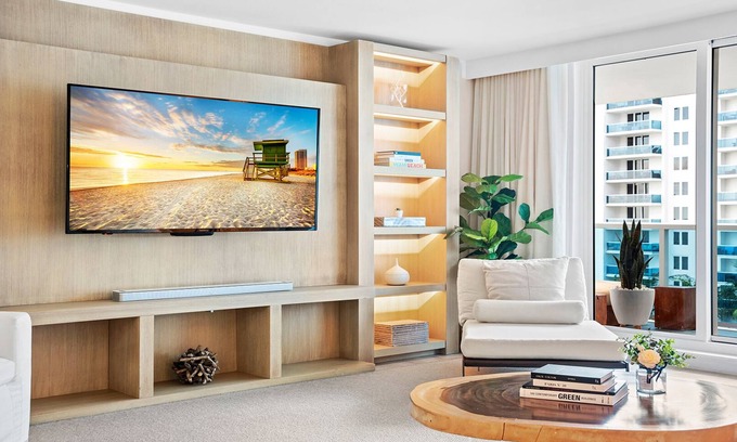 South Beach Condominio | Nuevo listado: Oceanview 3/3 + Den en Luxury Eco-Hotel