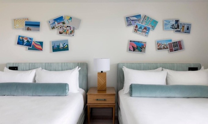 South Yarmouth Hotel | Oceanview Retreat with Easy Beach & Pool Entry | Near Seaside Boardwalk & Pier