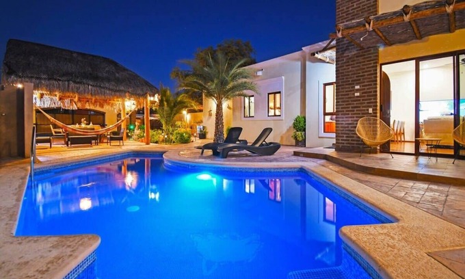 El Manglito Casa | Oceanview Rooftop, Private Pool, Game Room & Bar