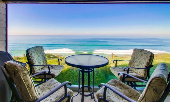 Solana Beach Apartamento | Oceanview SURF9 Condo with Spa