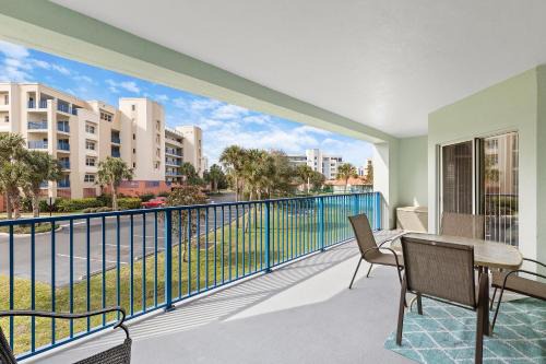 New Smyrna Beach Casa | Oceanwalk 1-203