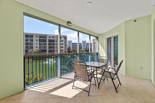 New Smyrna Beach Casa | Oceanwalk 15-206