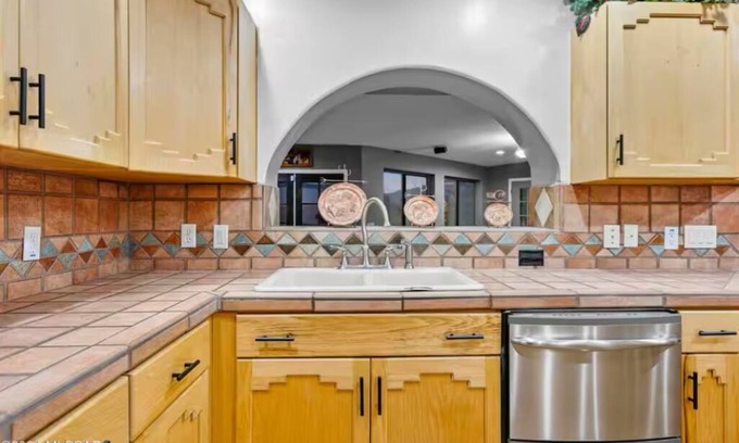 Rio Rico Casa | Ocotillo Ranch, relax, enjoy the majestic mountains, wildlife and best sunsets.