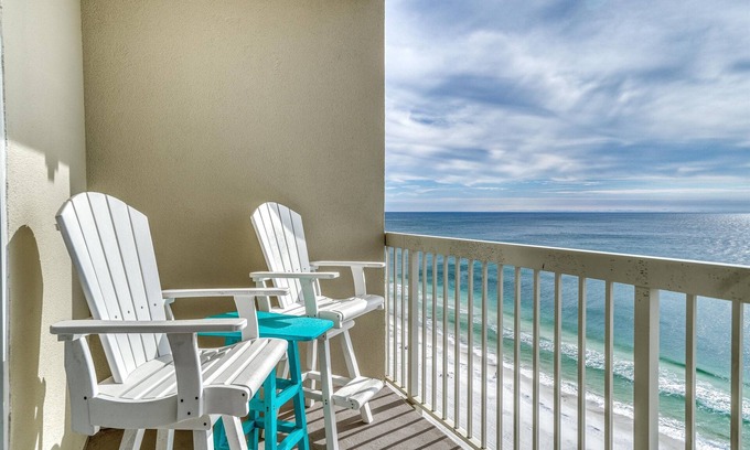 Miramar Beach Complejo | Aug 29 - 31st open! West End PCB! Beach chairs included!
