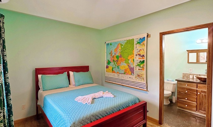 Roatan Casa | Odyssey Cabin