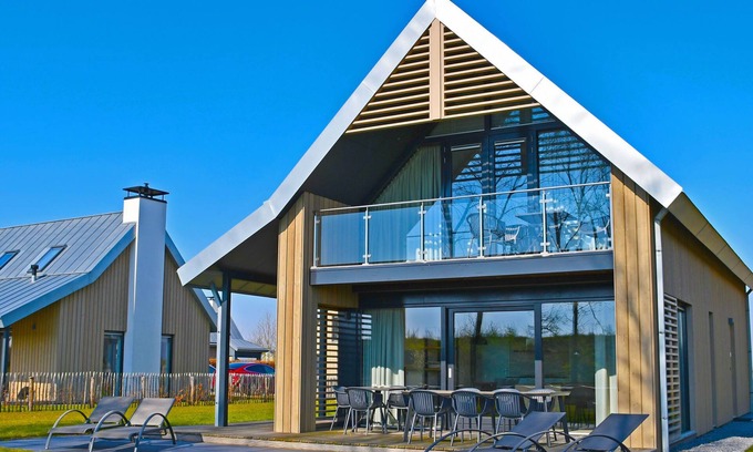 Tholen Casa | Oesterdam Resort by Interhome