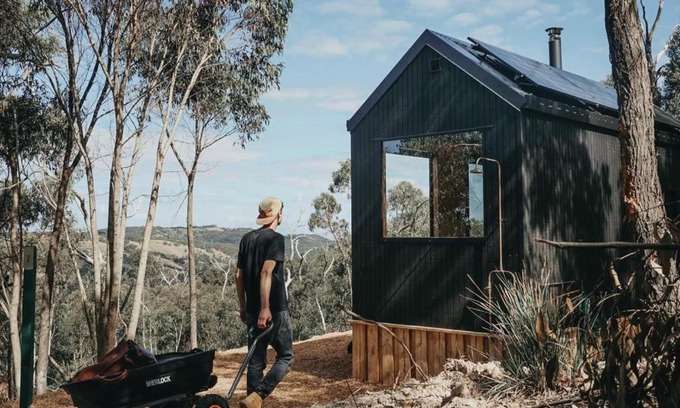 Reedy Creek Casa | Off-Grid Cabin Deep in Nature - Pet Friendly - Ava