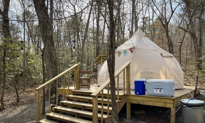 Mentone Alquiler De RV | Off Grid Luxury Bell Tent Camping
