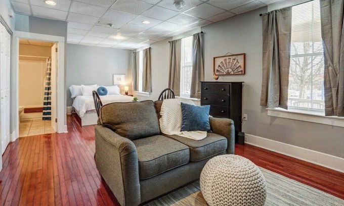 Bausman Apartamento | Off Street Parking, Quiet Complex, 1st floor!