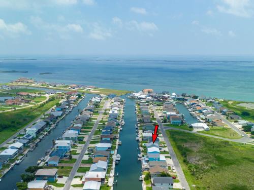 City-by-the Sea Casa | Off the Charts