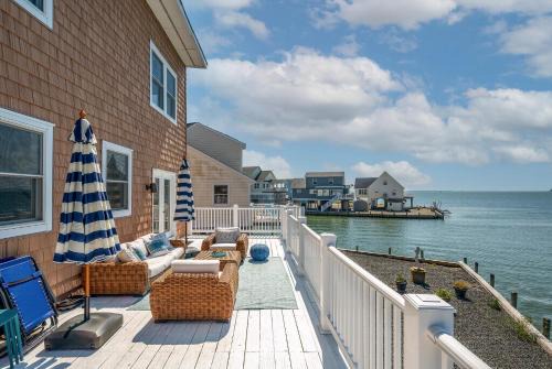 Captain's Cove Casa | Off The Record
