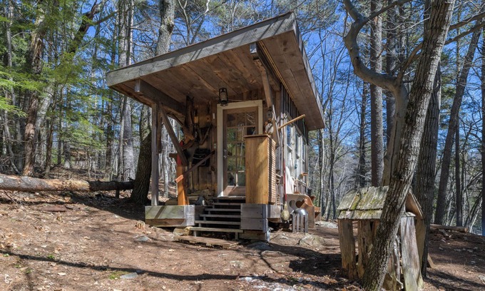 Canterbury Cabina | Official Tiny Earth Cabin: Cozy, 2-Night Minimum, Woods & Wildlife