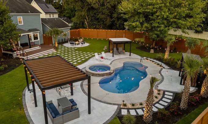 Wilmington Casa | OG Paradise | Private Pool & Hot Tub | Luxe Oasis