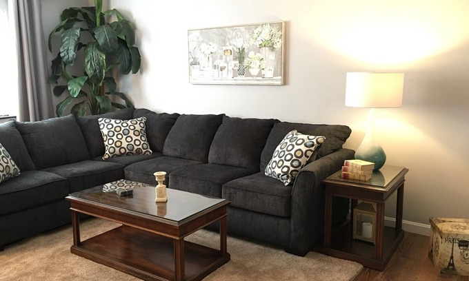 Waterbury Condominio | ¡Oh la La!: Hogar lejos del hogar