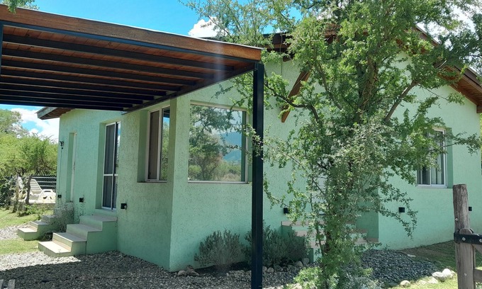 Merlo Casa | Ohana casitas, casa con hermosa vista a las sierras (aceptamos mascotas)