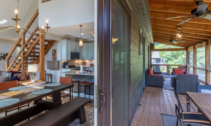 Cullowhee Casa | Ohiolina on the River - Stunning Home Located on the River and Close to WCU!