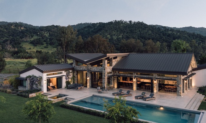 Ojai Casa | Ojai Valley Luxury - CASA GORO TOPA