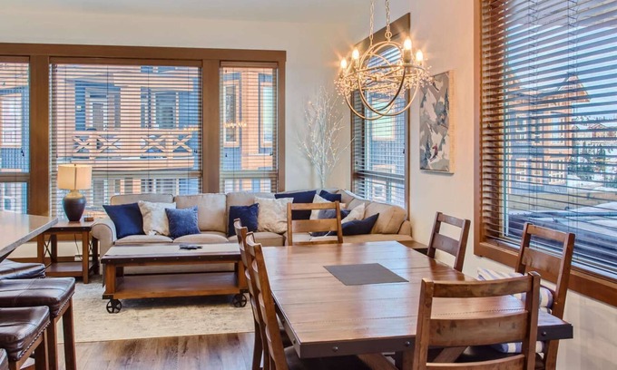 Big White Ski Resort Condominio | Okanagan - Stonegate Resort Unit B408