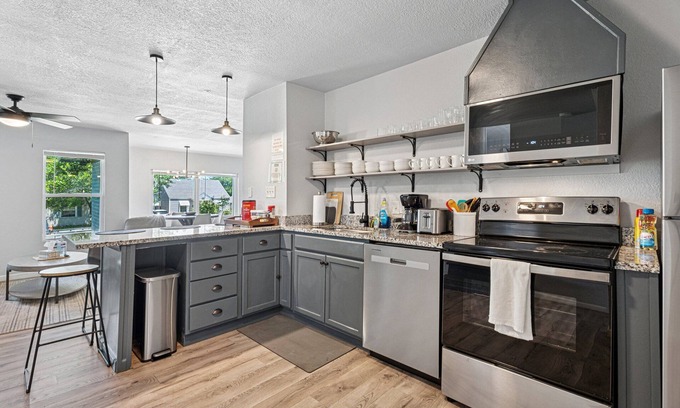 Central Oklahoma City Casa | OKC 6BR Pet-friendly Near Penn Square 60