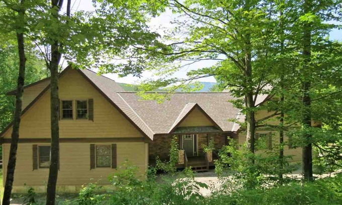 Proctorsville Casa | Okemo Mountain View Retreat