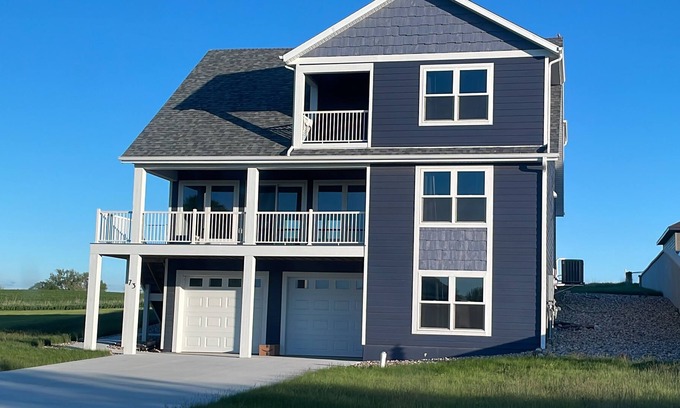 West Okoboji Casa | Okoboji Family Lake House Getaway