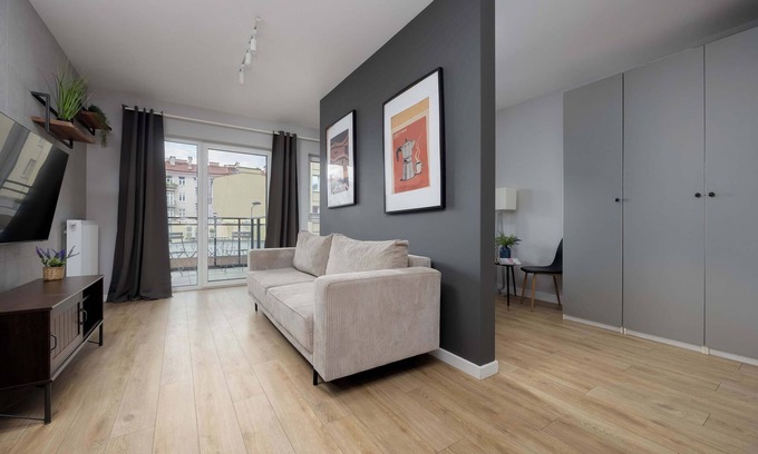 Praga Apartamento | Okrzei 12 | Warsaw | Modern Studio | Close to PGE