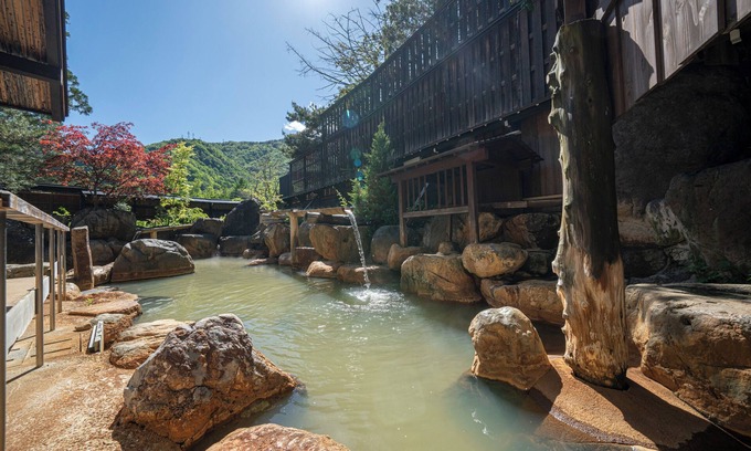 Shiozawa Onsen Casa | Okuhida Hot Spring Hirayukan