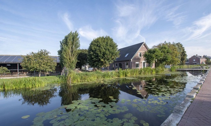 Leidschendam Apartamento | Old Dutch stable from about 1890 renovated into apartments