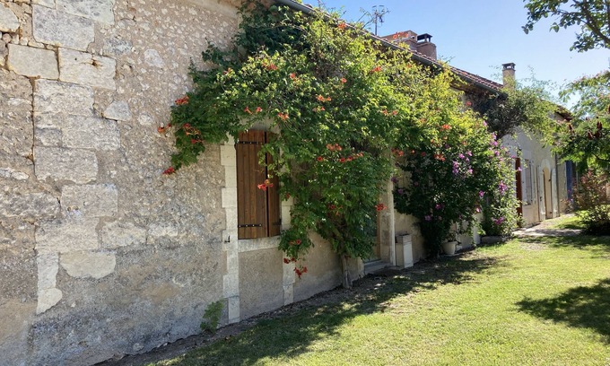 Festalemps Otro | Old farmhouse with swimming pool