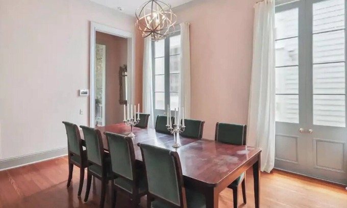 Audubon Casa | Old New Orleans Parkside Charm