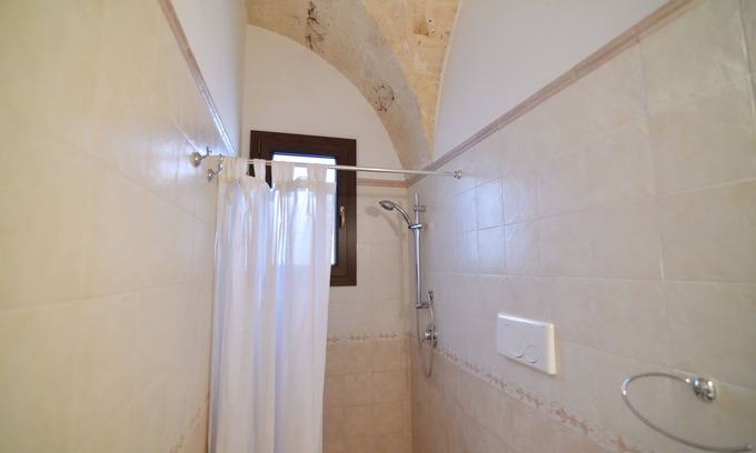 Oria Casa | Antigua oria las bodegas del rey