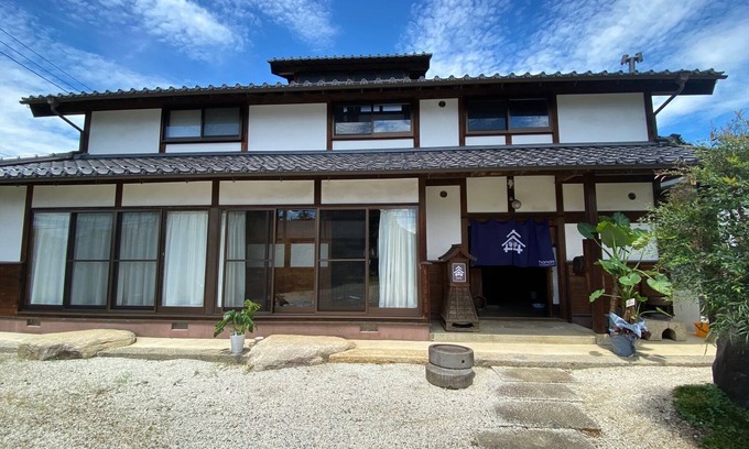 Yamanashi Cama Y Desayuno | Old private home stay with outdoor sauna