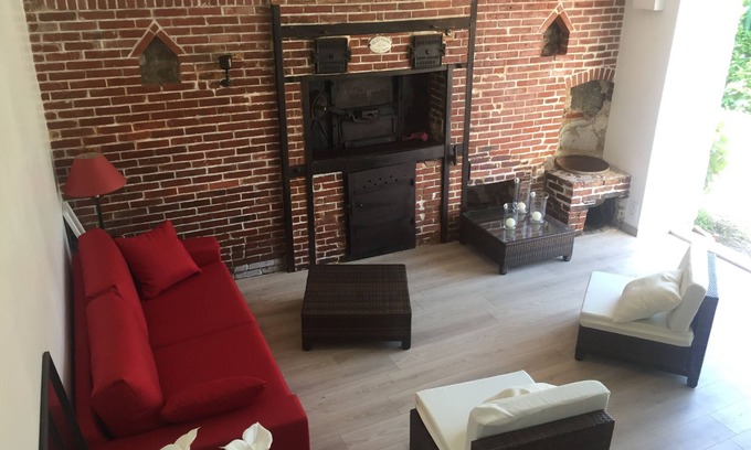 Huelgoat Casa | Antigua panadería renovada, centro lleno de tranquilidad
