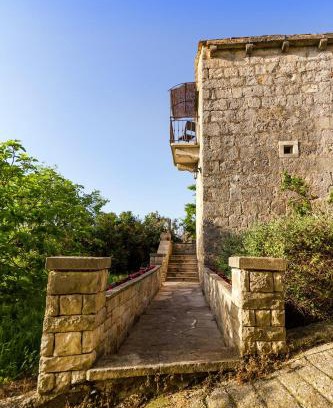 Zrnovo Apartamento | Old Small Stone House