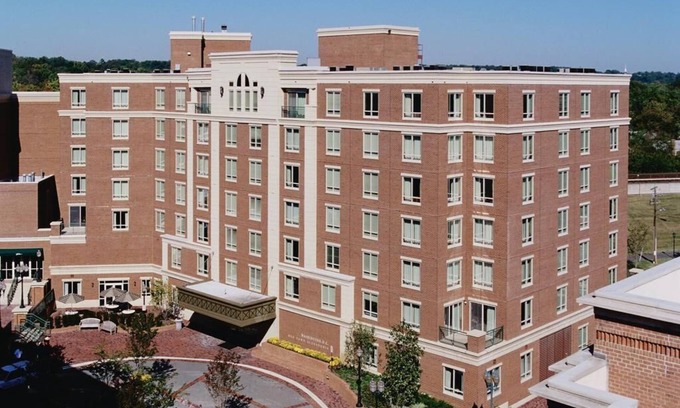 Old Town West Complejo | Old Town Alexandria Vacation Resort!