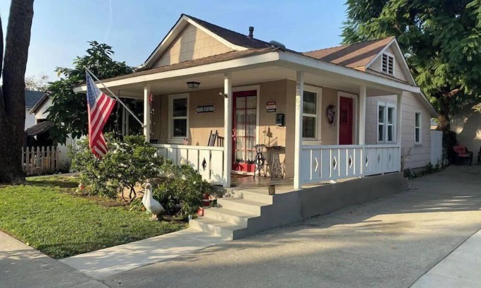 Bonita Casa | Old Town Americana in the heart of La Verne