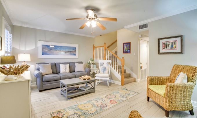 Old Town Casa | Old Town Bay St Louis Townhome: Walk to Beach