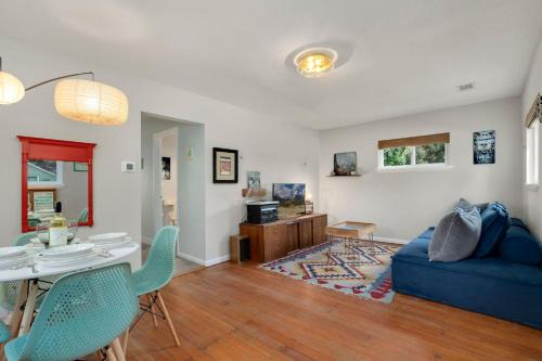 Fort Collins Casa | Old Town Retreat w Vintage Flair Near CSU, Bikes!