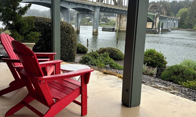 Florence Condominio | Old Town River Front Condo