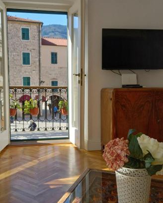 Kotor Old Town Apartamento | Old Town Sea Gate Apartment