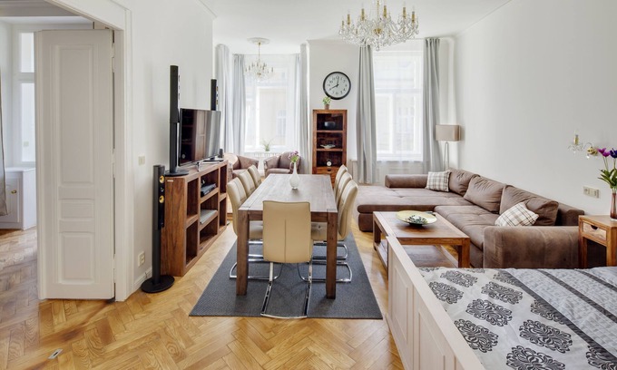 Stare Mesto Apartamento | Old Town Square Apartments