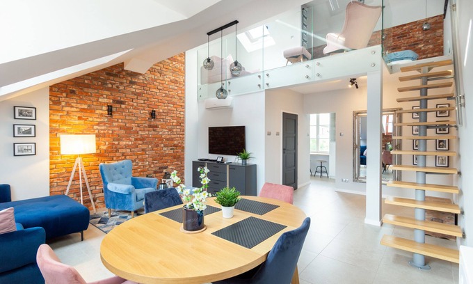Stare Miasto Apartamento | Old Town with a view to St Mary Church, bth + extra toilet, air-con
