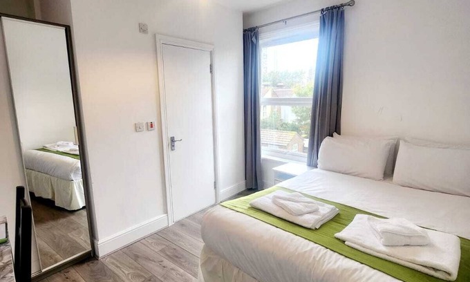 Portsmouth Casa | Old Victory House Homestay