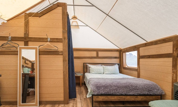 Tombstone Alquiler De RV | Old West Living/Luxury Cabin-Tent in Tombstone AZ