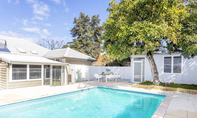 Swanbourne Casa | Old-world charm in fully renovated house with pool near Cottesloe. Free WIFI