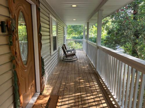 Sevierville Casa | Ole Bud Cabin by American Patriot Getaways