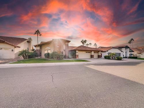 Island at Ocotillo Casa | Oleander Chandler/Ocotillo