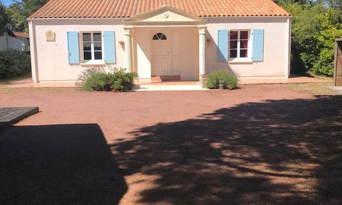 Domino Casa | OLERON - DOMINO - Cerca de la playa y del mercado, Villa 6/8 personas en marco elevado